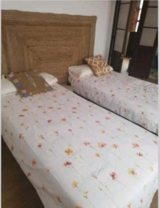 La Casina Roja - Santolaya De Cabranes Βίλα Arboleya Εξωτερικό φωτογραφία
