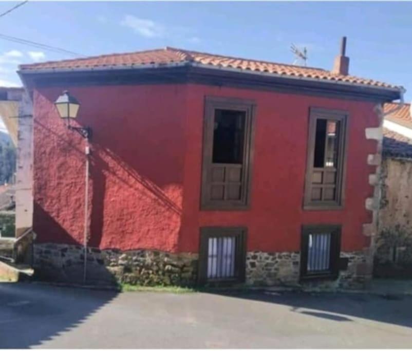 La Casina Roja - Santolaya De Cabranes Βίλα Arboleya Εξωτερικό φωτογραφία